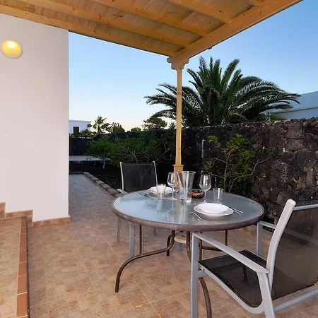 Okley Private Pool Playa Blanca (Lanzarote)